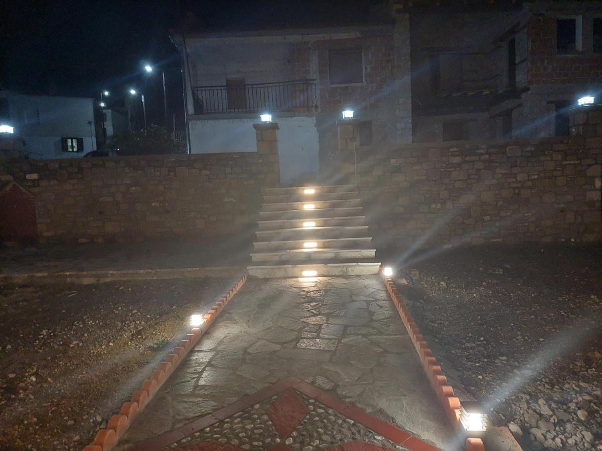 Το Σπίτι Του Παληκαρα Villa Diava Exteriör bild